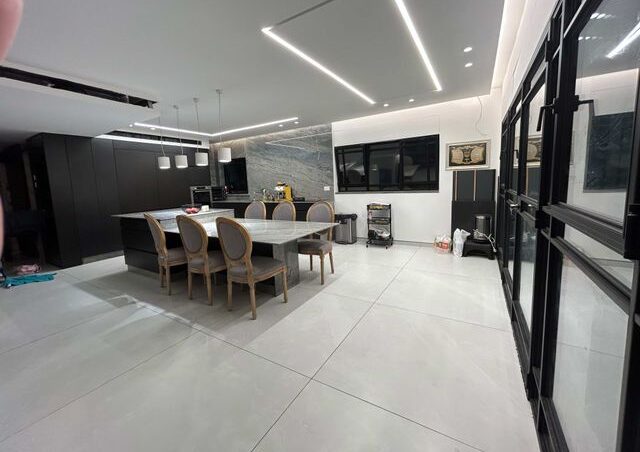 y2_1pa_010549_20250827232154