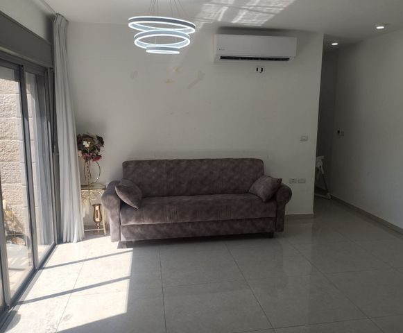 y2_1pa_010904_20250903001125