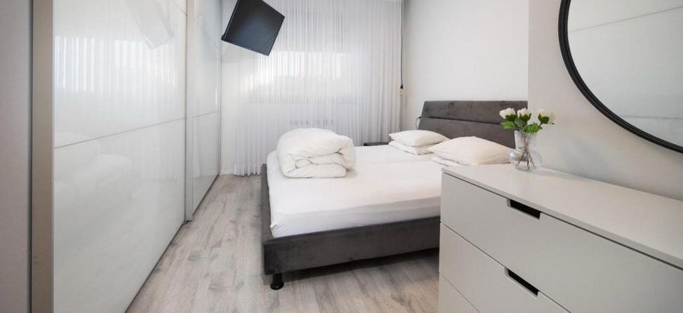 y2_1pa_010240_20250910211851