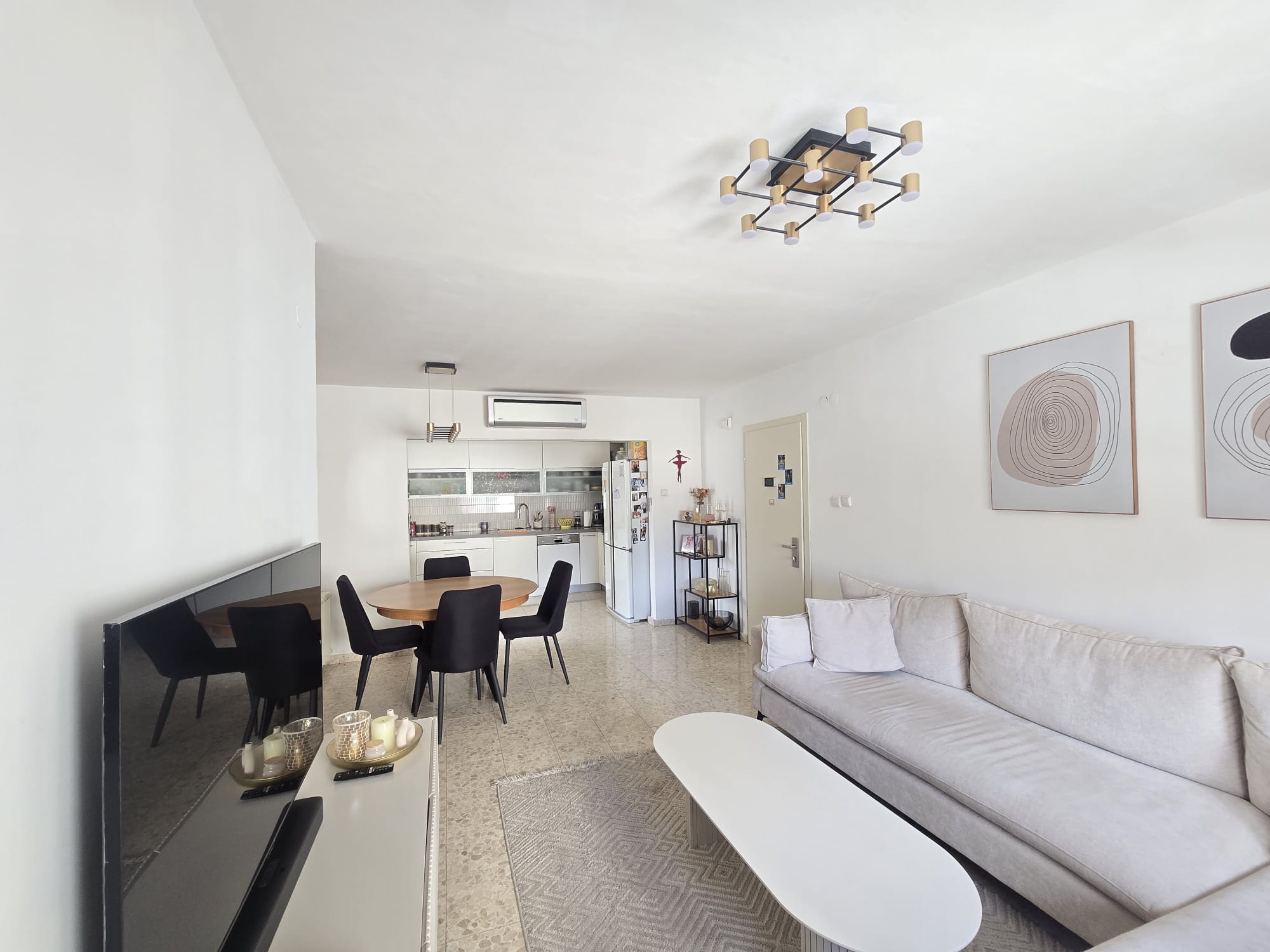 90acc104-9d58-4895-92f3-9b8aac0e8fb4