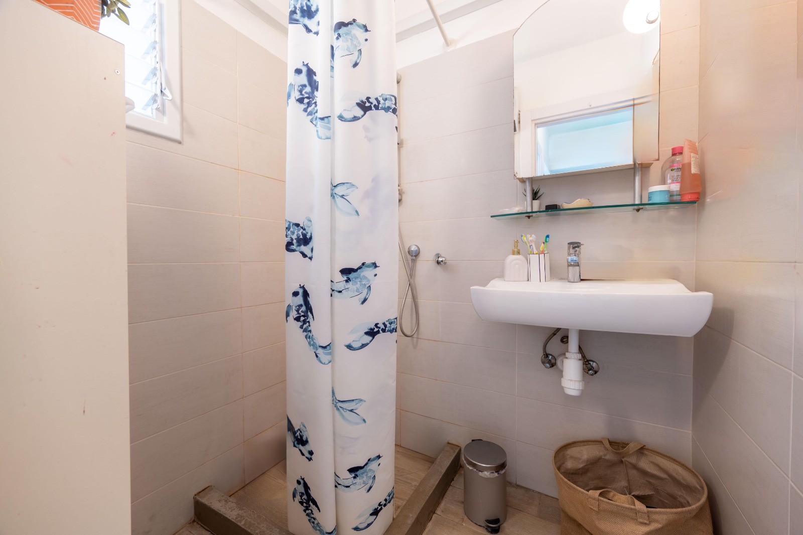 WhatsApp-Image-2025-10-12-at-16.41.24-1