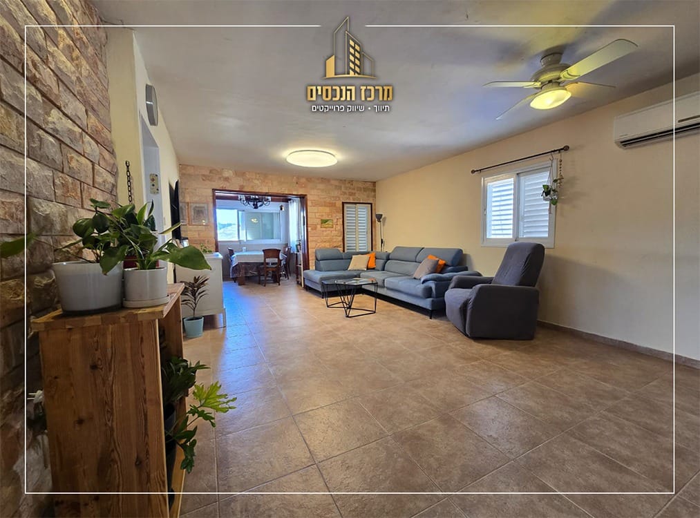 718e886e-db53-4cb4-b714-6b2ffe204a6a