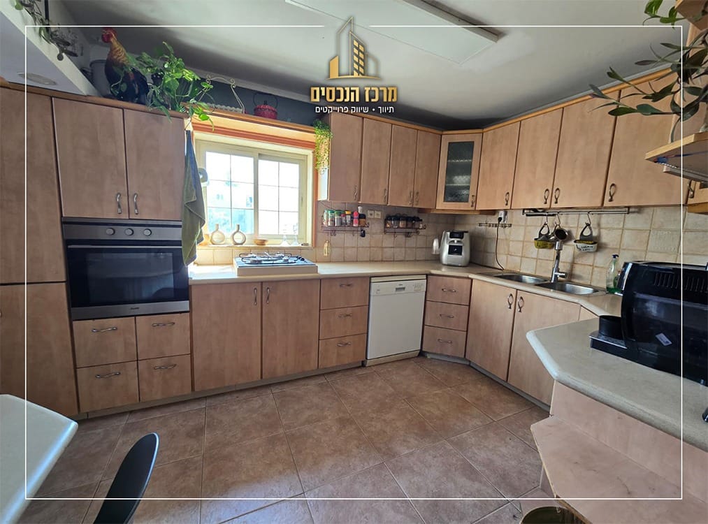 f8b379f6-ac34-41bc-8ead-dd06e972ef2d