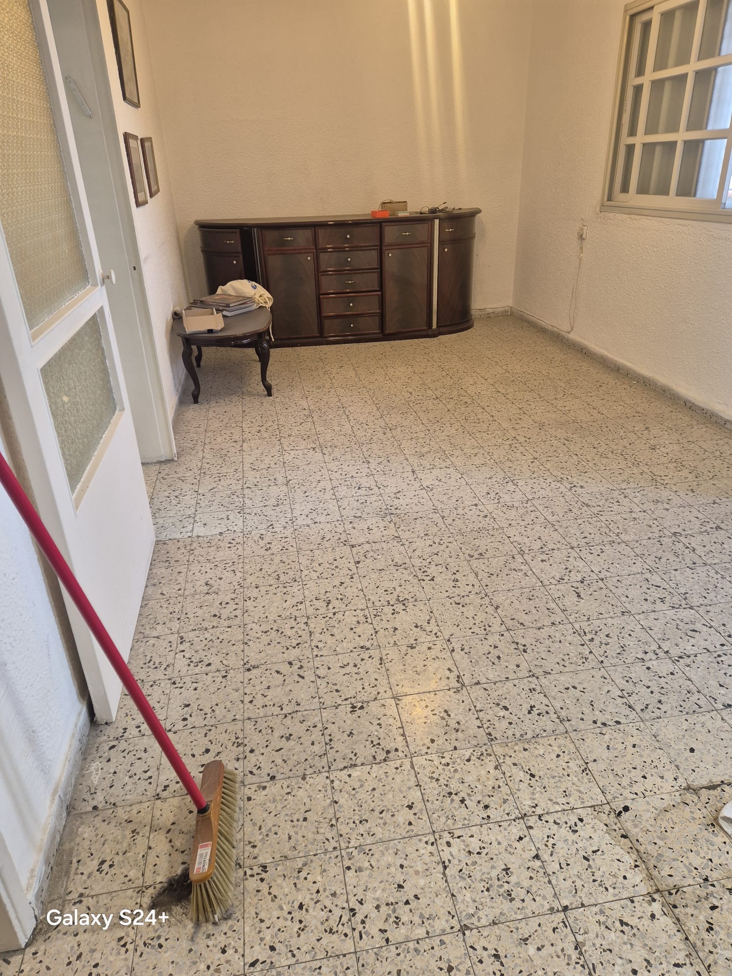 1fff4268-4042-4755-91e8-76b39d0940aa