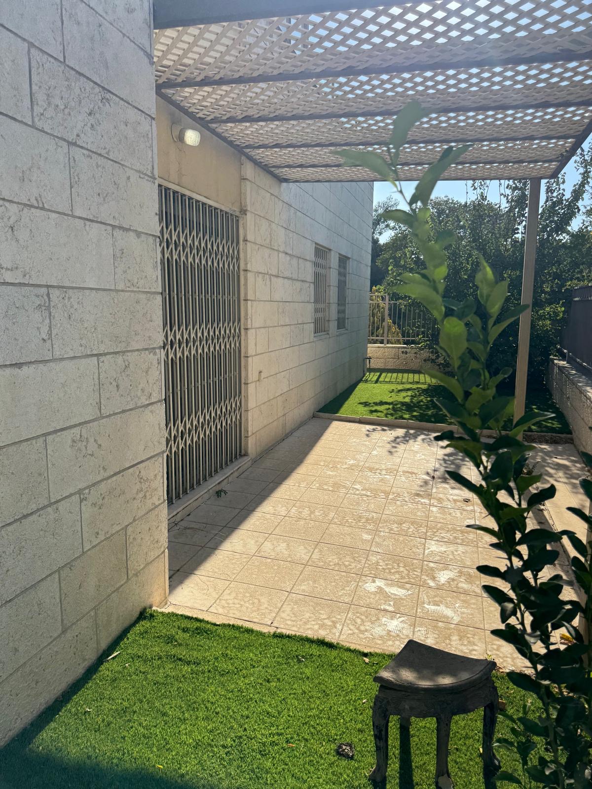 6d6513d9-85d5-4e40-a526-d1e2ee55ce5a